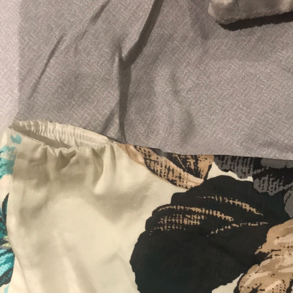 Off the shoulder midi dress - Picture 4 of 6